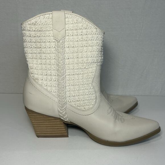 Dolce Vita White Heeled Boots - Picture 1 of 7